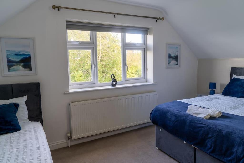 Spacious 15 Guest Home With 9 Beds In Shirley Solihull Buitenkant foto